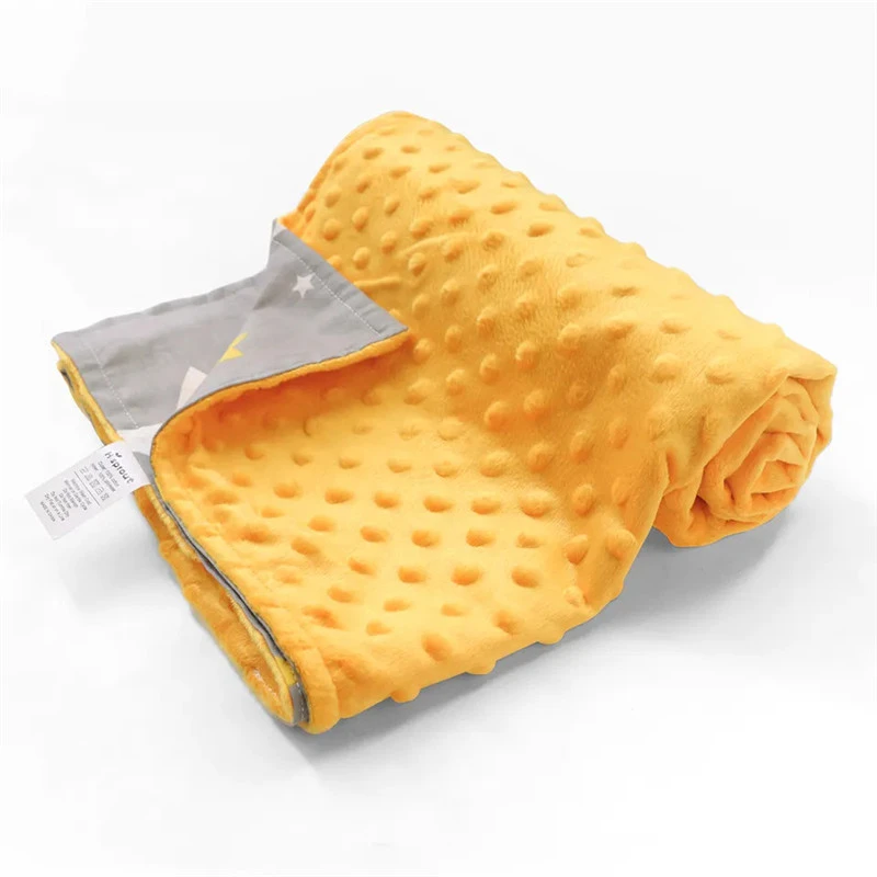 Chăn Minky Dot để làm quà tặng