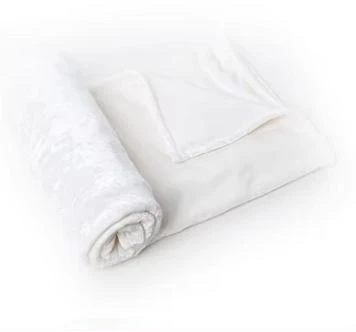 Chăn flannel trắng